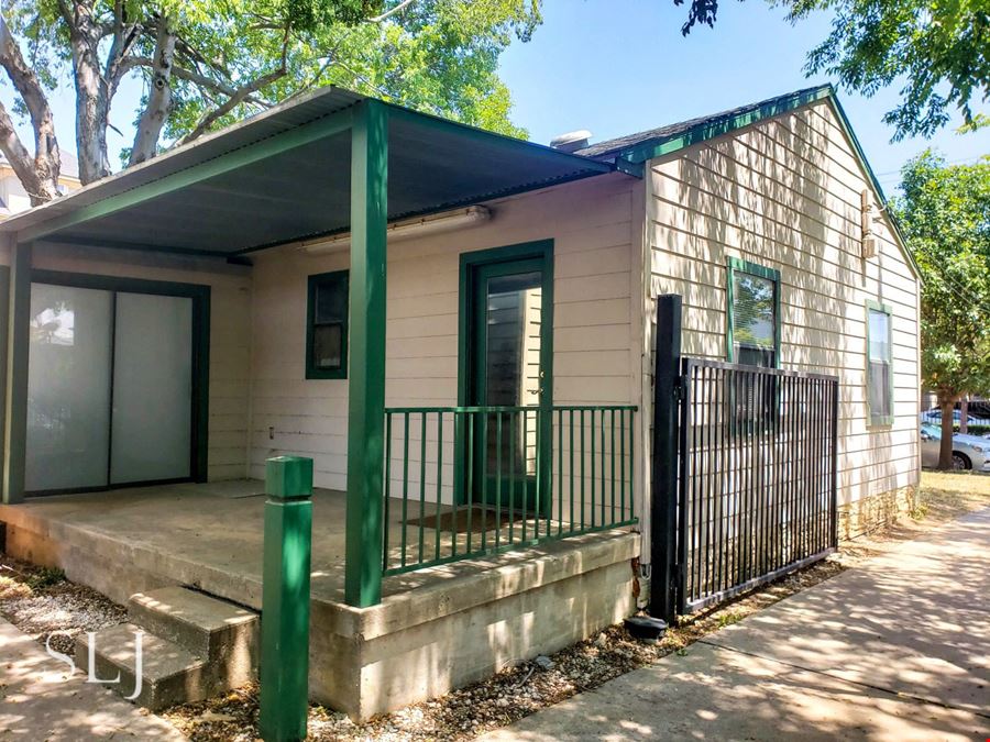 Oak Lawn Office Building