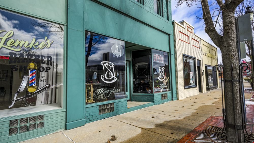 301 E Midland