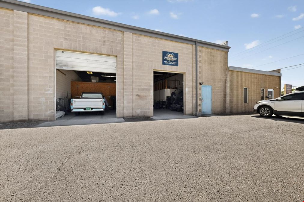 PREMIER MULTI TENANT INDUSTRIAL COMPLEX