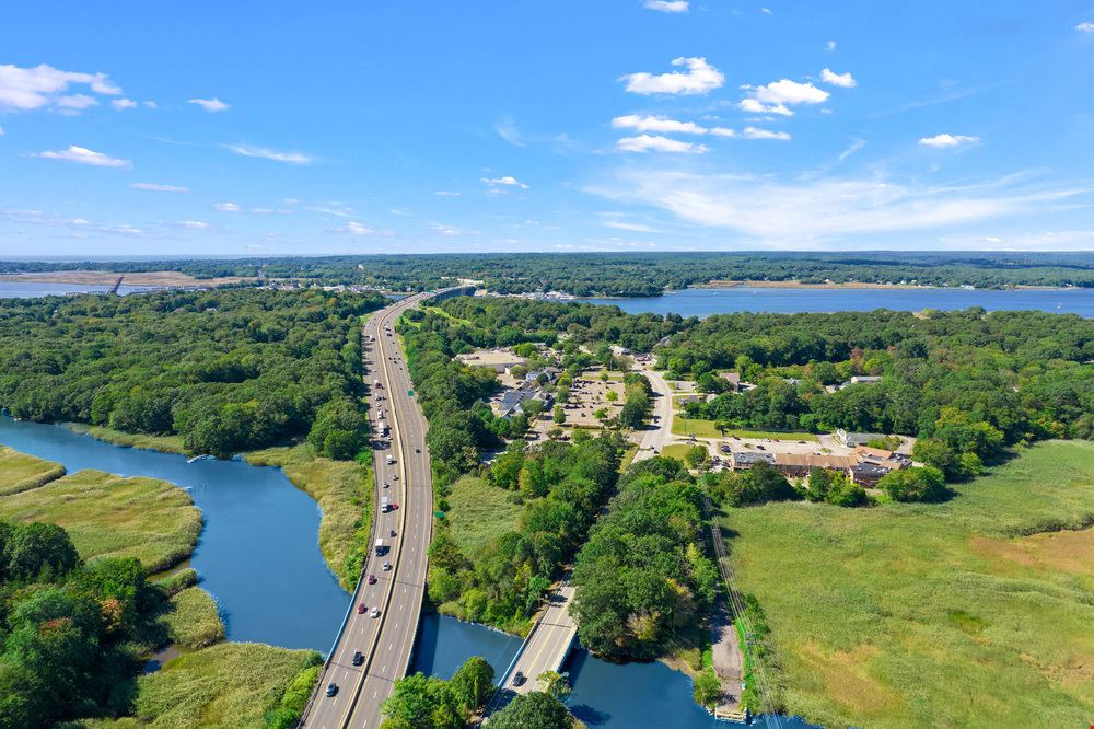 Old Lyme Shopping Center