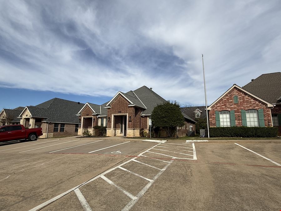 411 Harwood Rd