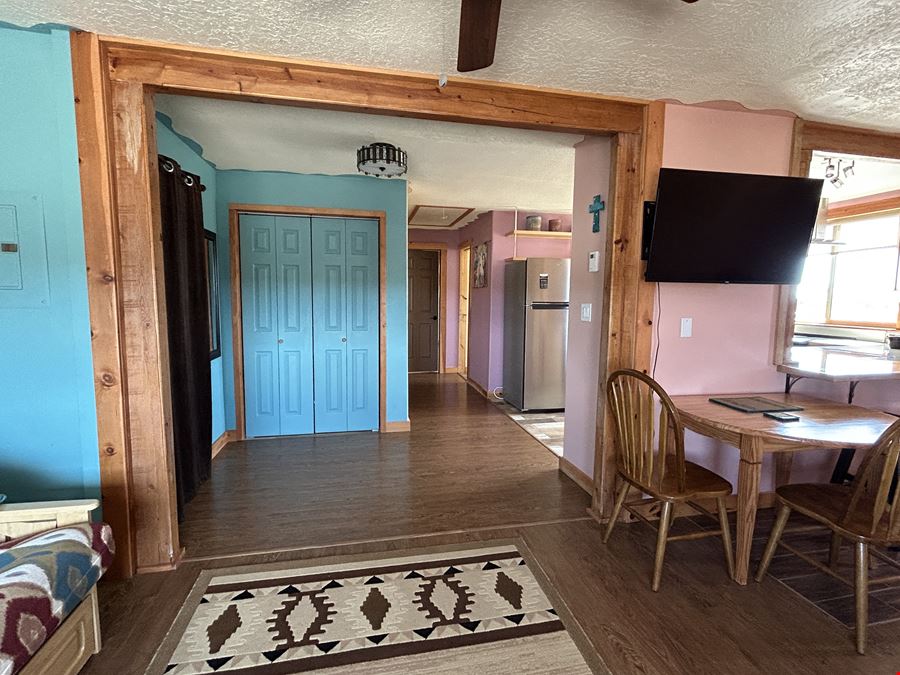 Turn-Key B&B, Restaurant, Retreat & Lodge Investment Opportunity
