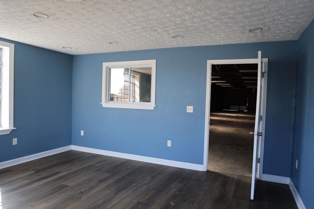 1058 S Ewing St