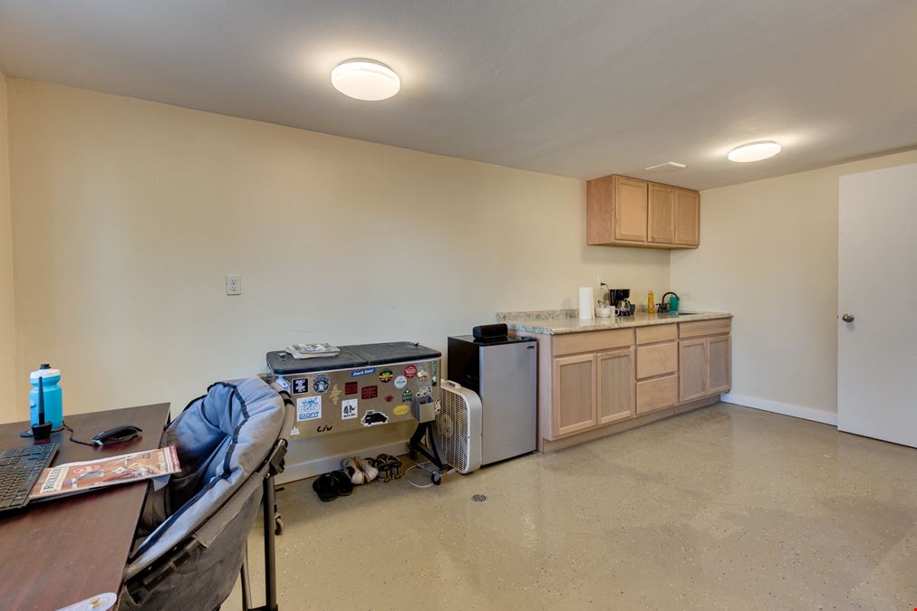 1602 & 1608 W 5th Street