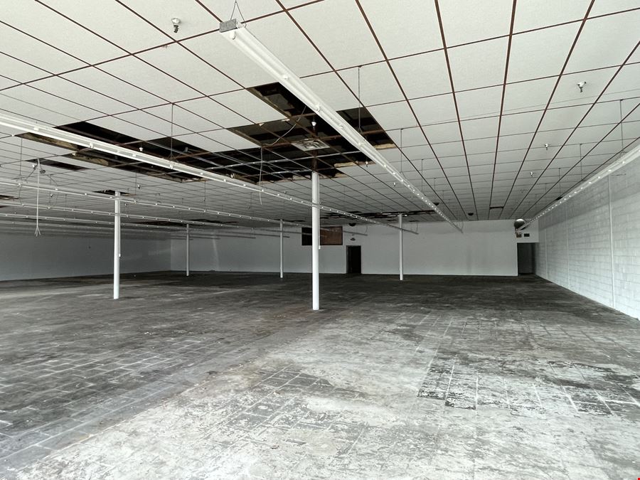 Cypress Point Shopping Center