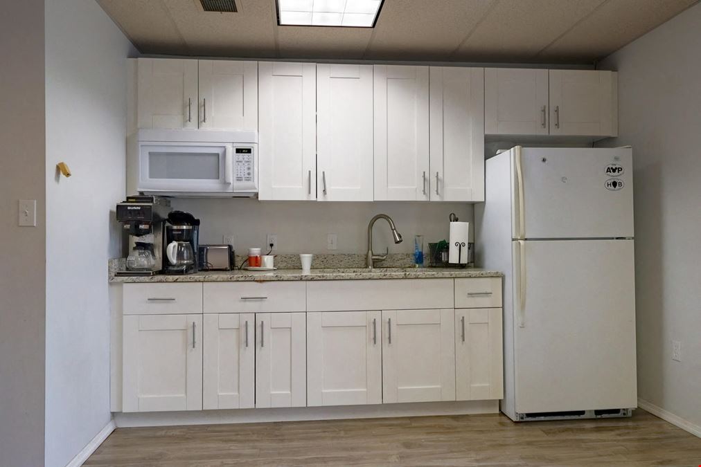 Professional Office Suite For Lease
