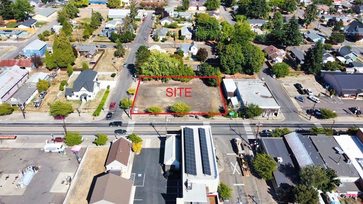 0.4 AC Commercial Land in Amity