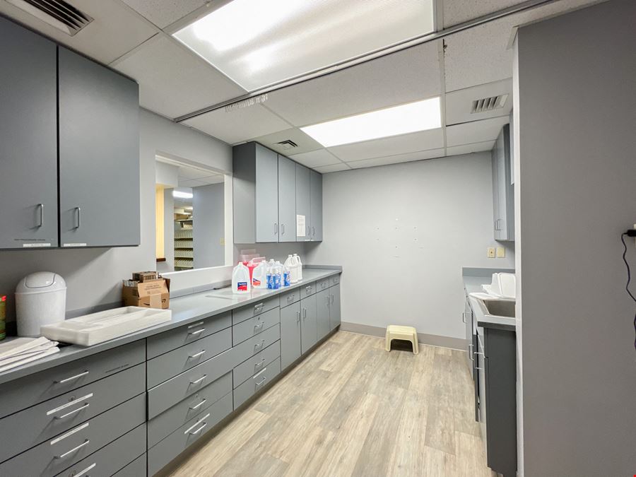 ±5,000 SF Medical Office Suite with I-10 Visibility