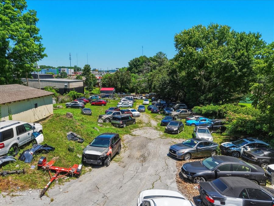 5855 Clinton Hwy
