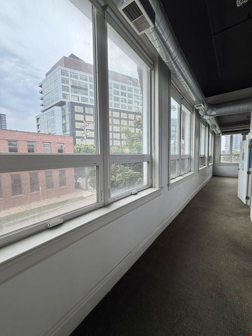 Loft Space Available with On-Site Parking in Fulton Market