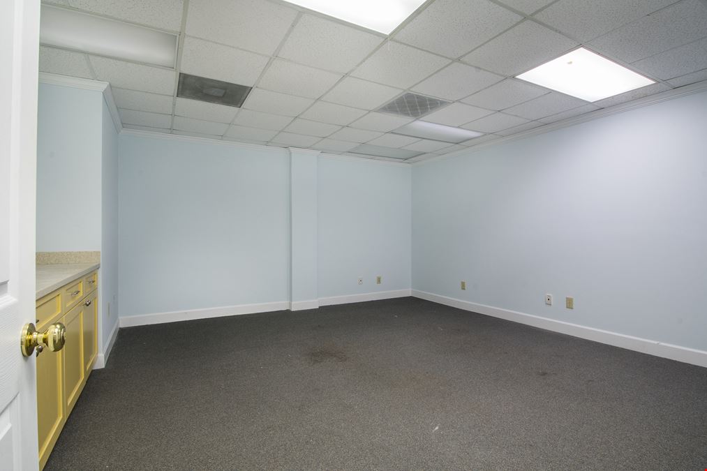 Great Downtown Office on East Bay Parking Available