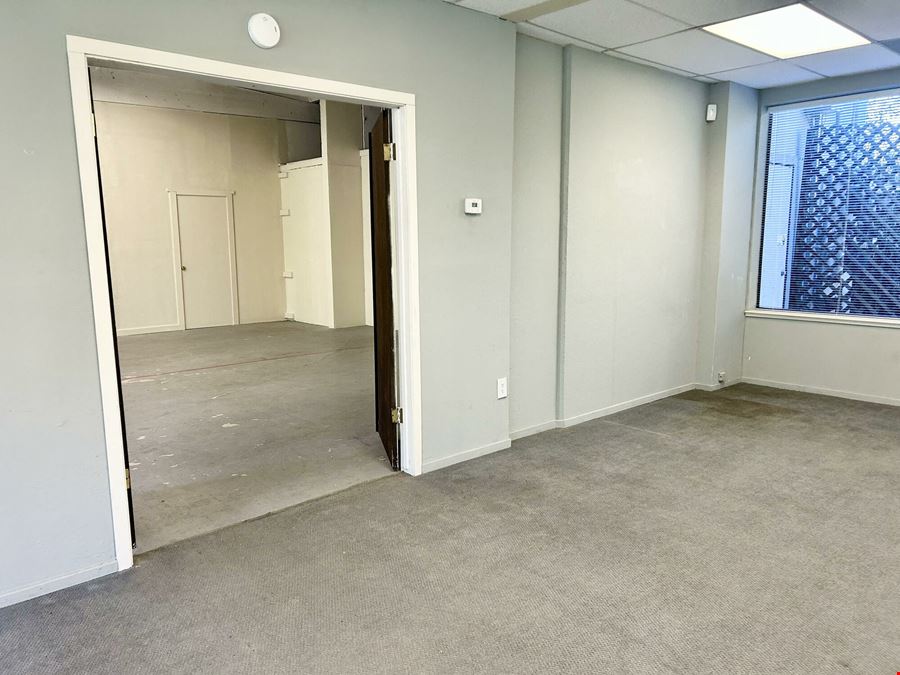 24 Commercial Blvd