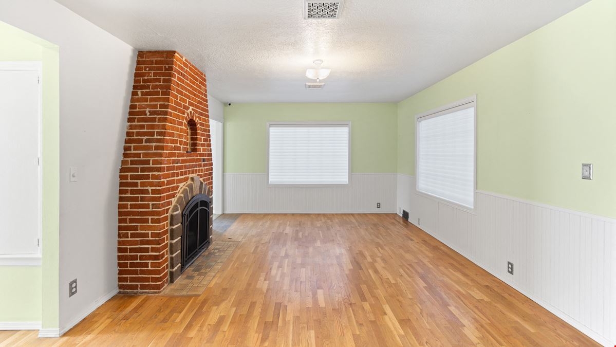 1310 N Main St