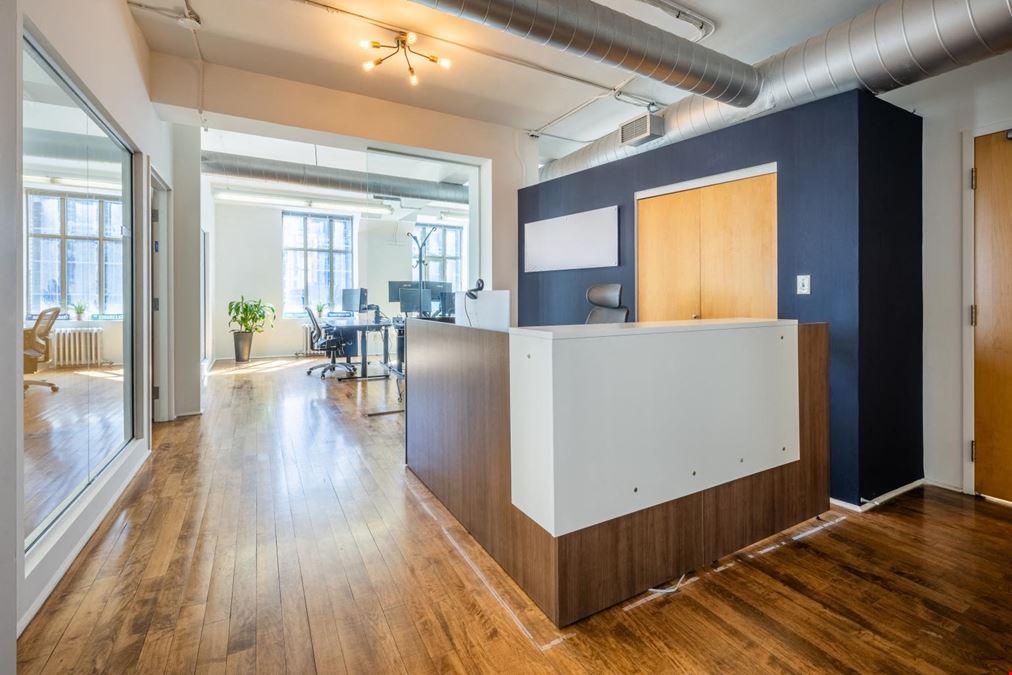 372 Bay Street Suite 1703