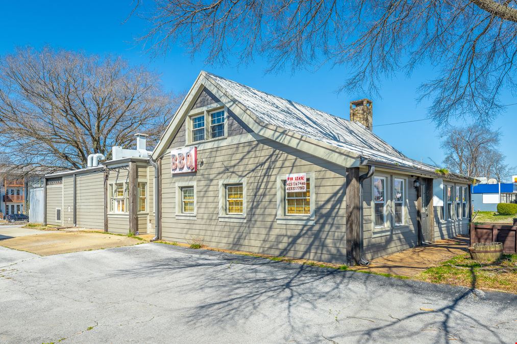 Former Mike's BBQ