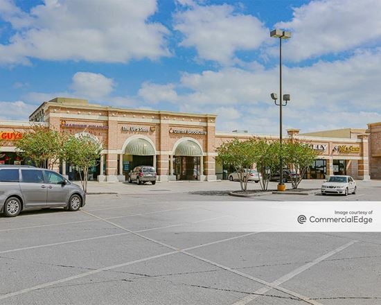 Preview of Retail space for Rent at 7730 North MacArthur Blvd
