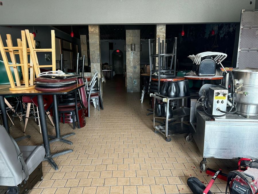 Space Available In Cross Creek Commons