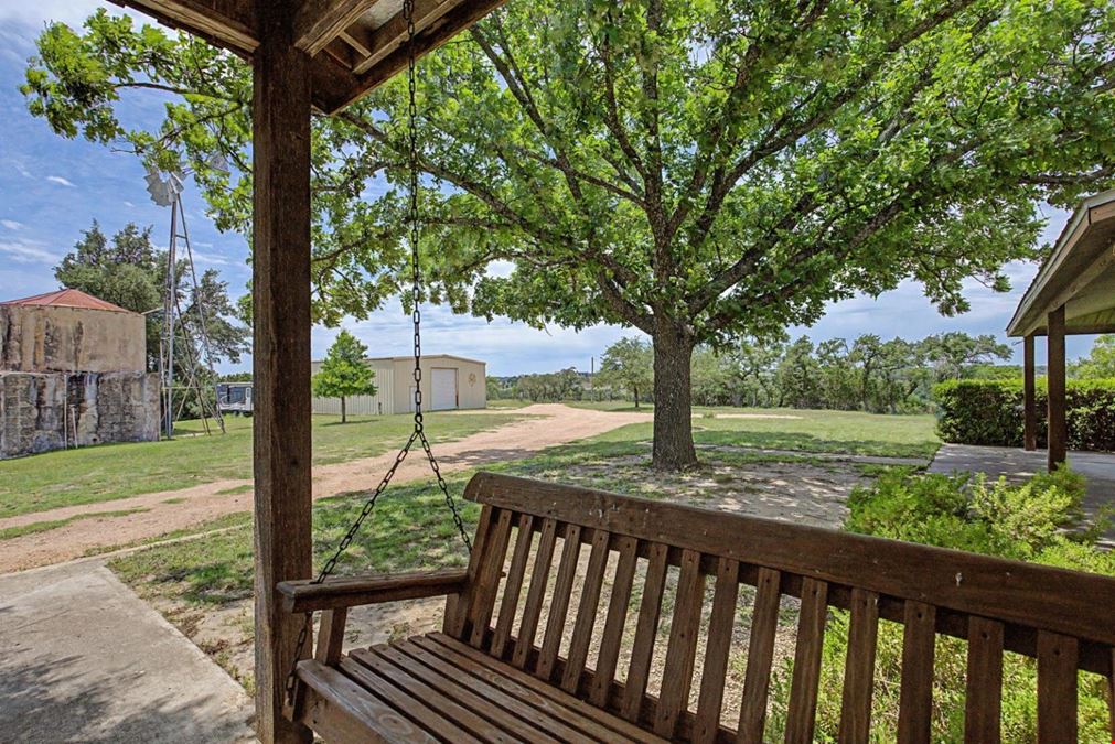 5709 & 5711 Ranch Road 965