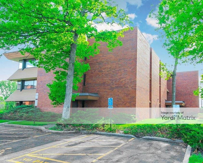 3550 Lexington Avenue North
