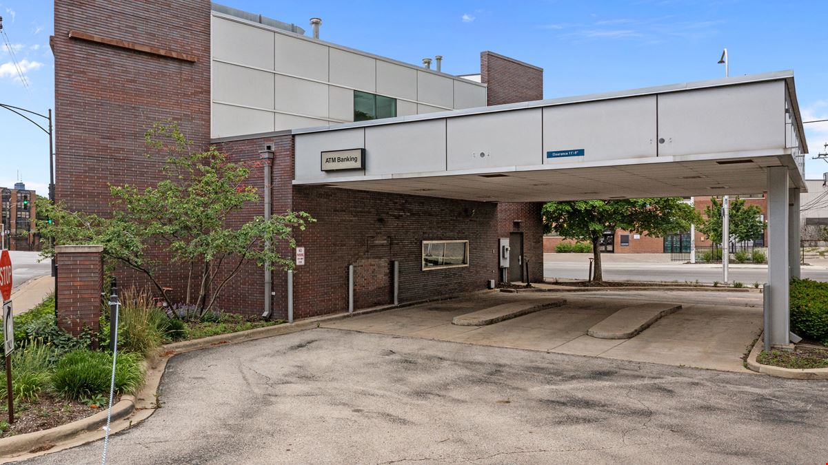 1640 W Fullerton Avenue