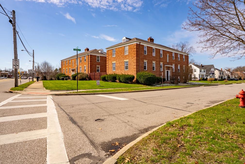 2392 Wooster Rd
