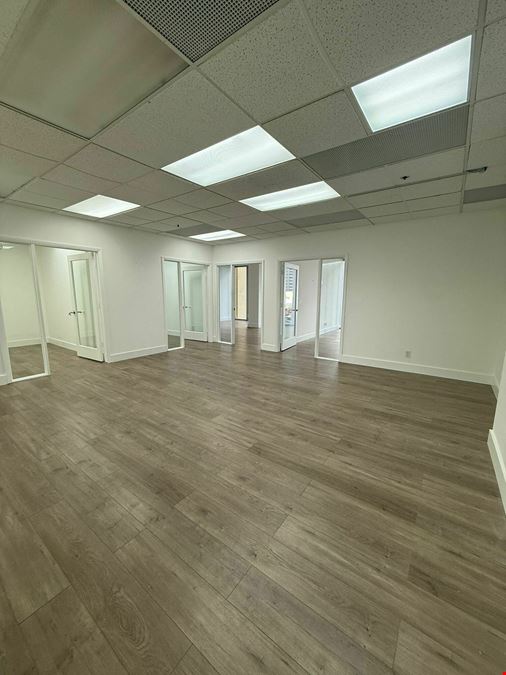 Chase Bank Building | 702 Unit