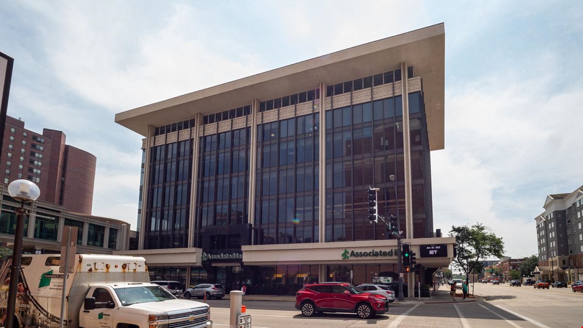 206 S Broadway - Multiple Spaces For Lease