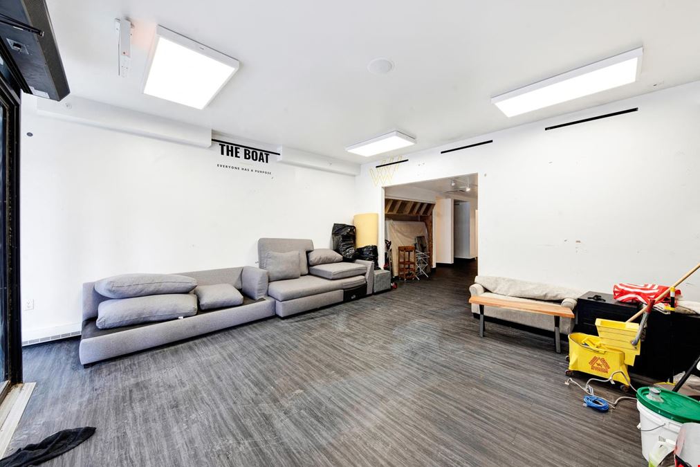 233 East 34th Street