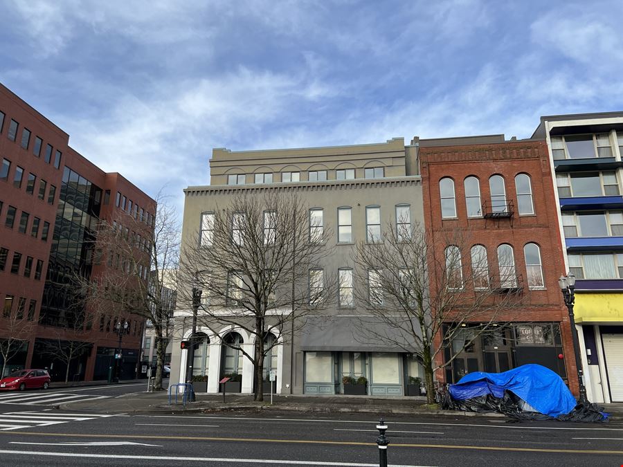 53 SW Yamhill St # 55