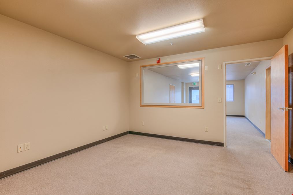 62958 Layton Ave
