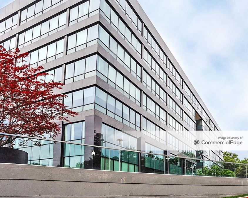 The Towers at Merritt River - 45 Glover Avenue