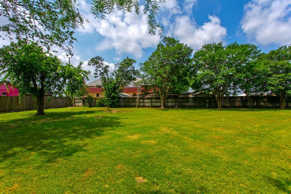 2600 Greenberry Circle