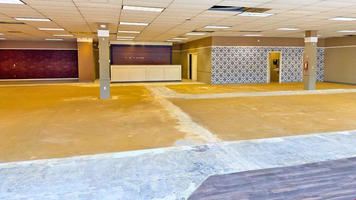Single-Tenant Freestanding Retail