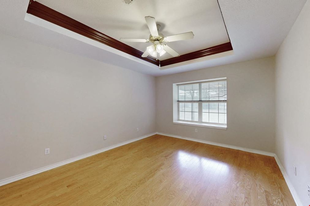 2600 Greenberry Circle