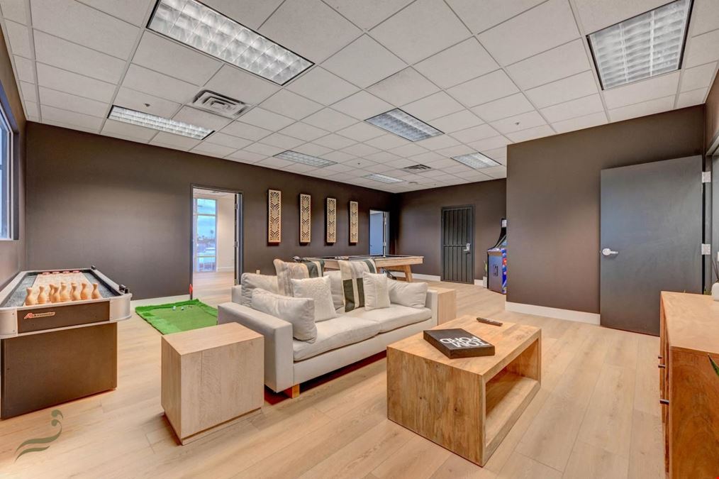 2200 Highland Dr