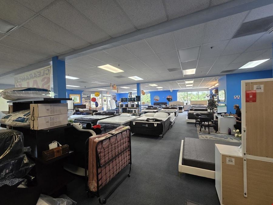 Retail/Office Corner Unit 100-101-102