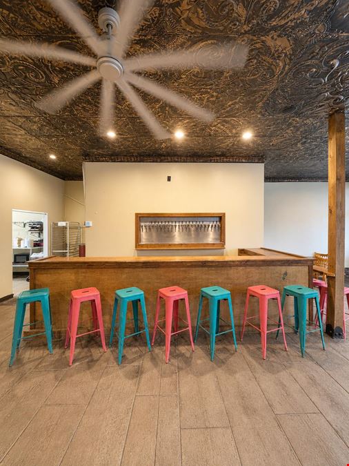 Downtown Woodruff Restaurant + Taproom