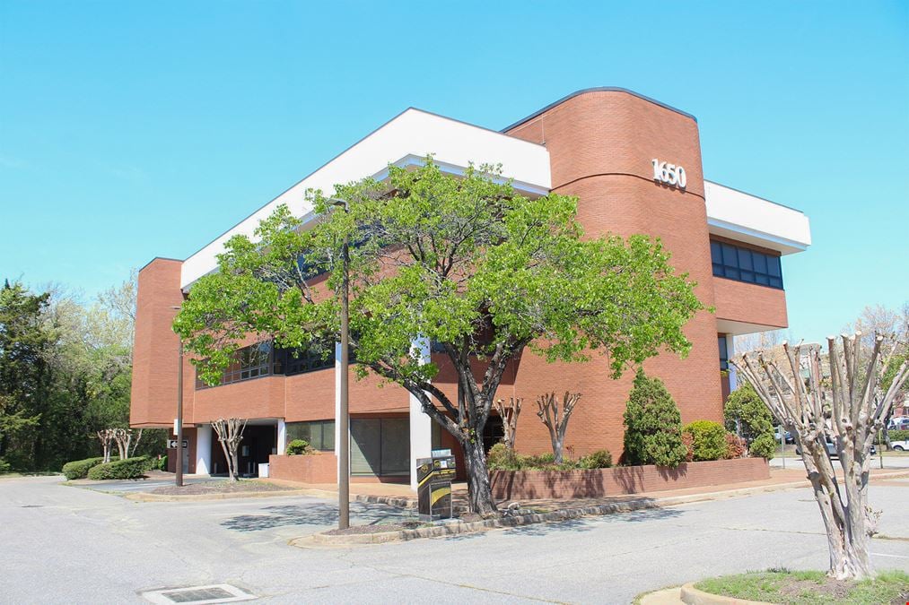 Office w/ Drive-Thru Available