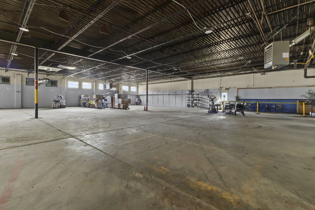 +/- 37,000 SF Multi-Tenant Industrial Building on 4.57 Acres