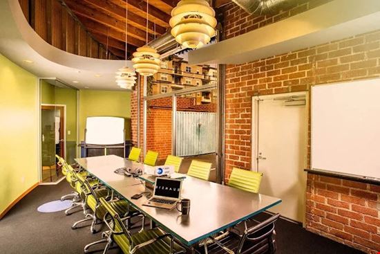 Bizhaus - Marina del Rey