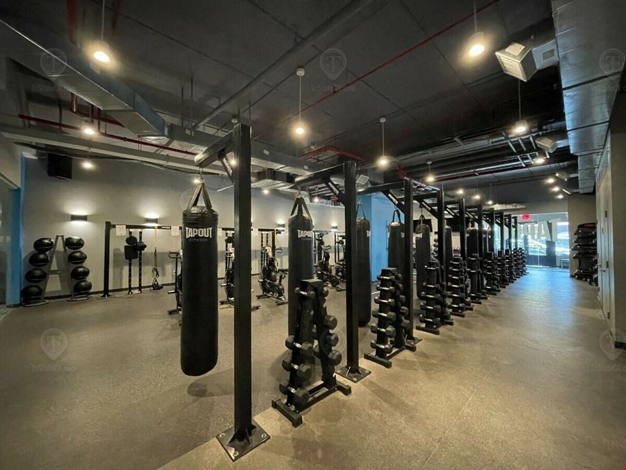 3,500 SF | 2415 Arthur Avenue | Newly Developed Built-Out Fitness Studio For Lease