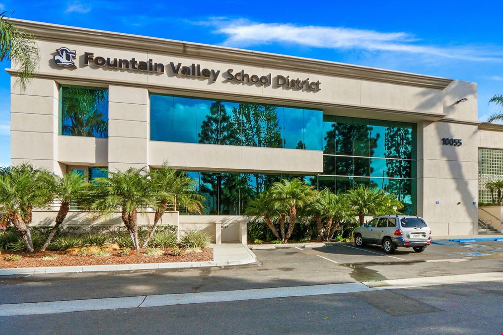 Fountain Valley School District Plaza