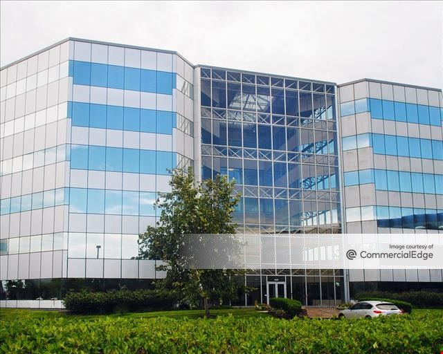1400 Broadfield Blvd