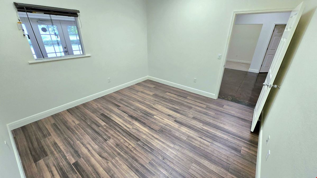 Immaculate Office & Flex Warehouse Building!