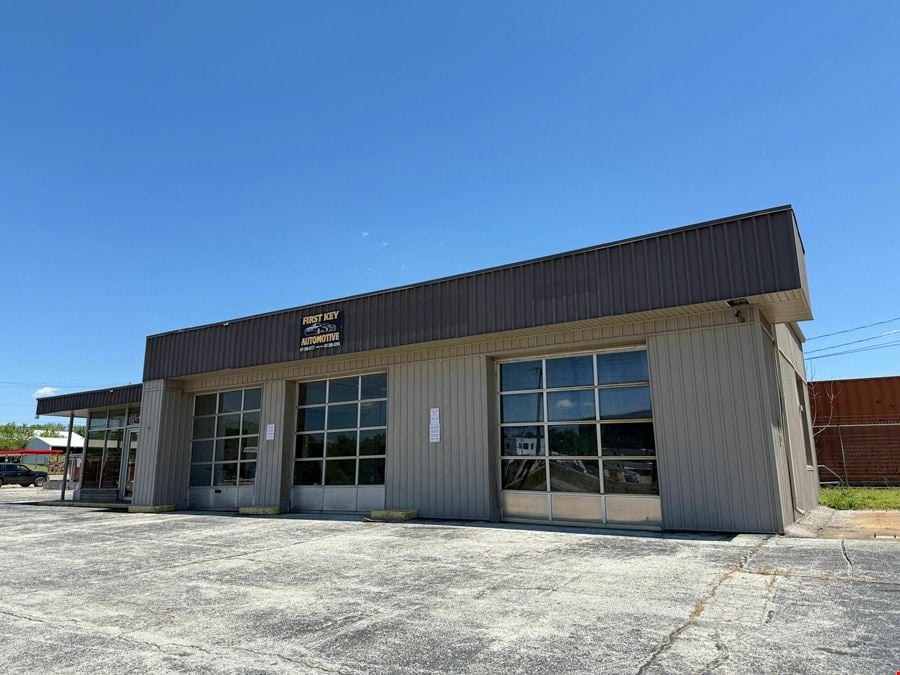 ±1,570 SF at Grant & Commercial St