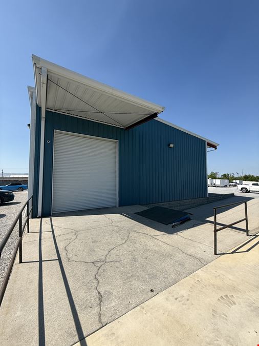 9,600 SF Industrial Warehouse with Loading Dock & Office - Near Hwy 98 in Springfield (Panama City), Florida