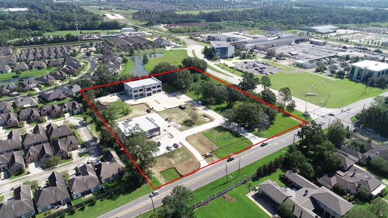 Preview of Retail space for Rent at 15045 Perkins Rd