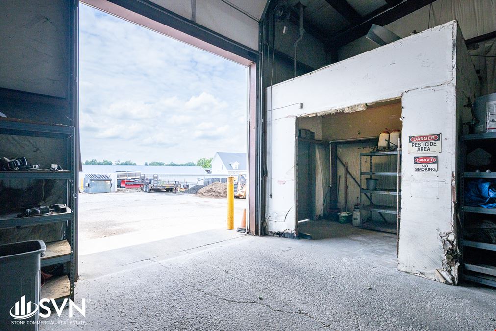 Convenient Office/Flex Space FOR LEASE