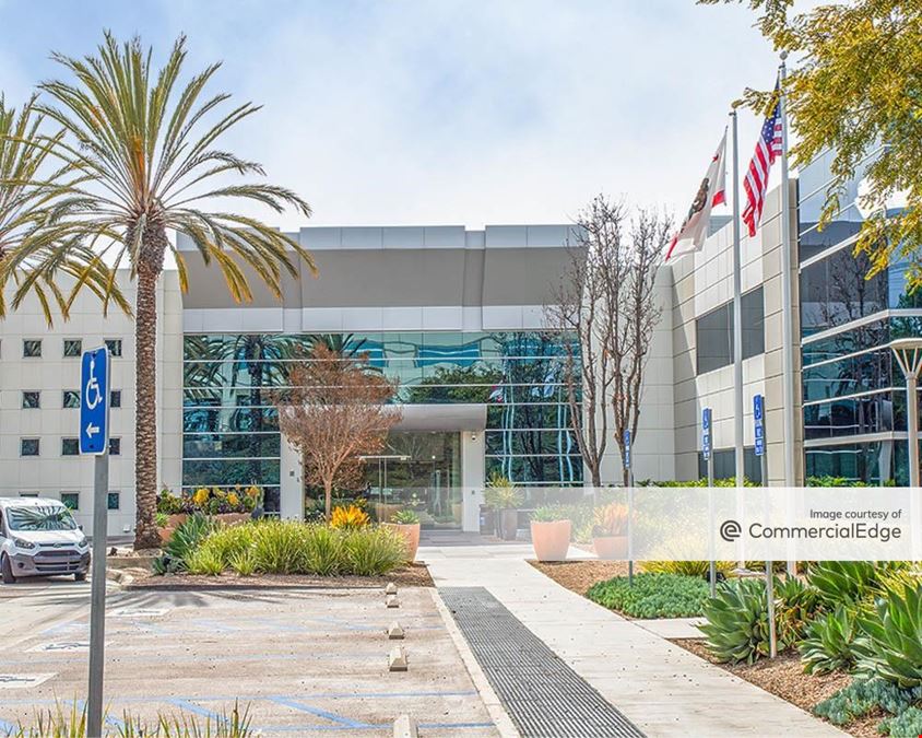 The Campus at Sorrento Gateway - 5010 Wateridge Vista Drive