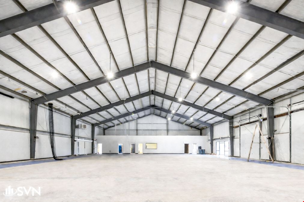 For Lease: 11,704 SF Multipurpose Facility